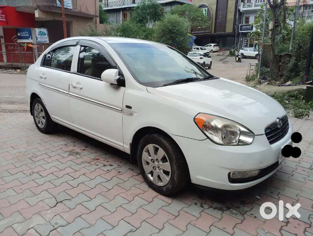 Hyundai Verna 2010 Petrol Manual