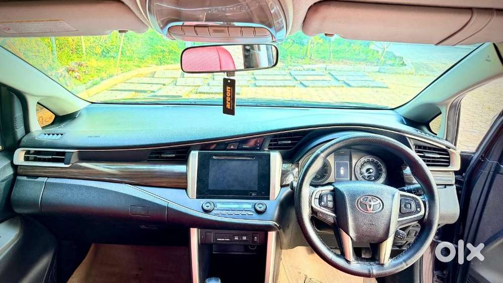 Toyota Innova Crysta 2.8z Automatic, 2016, Diesel
