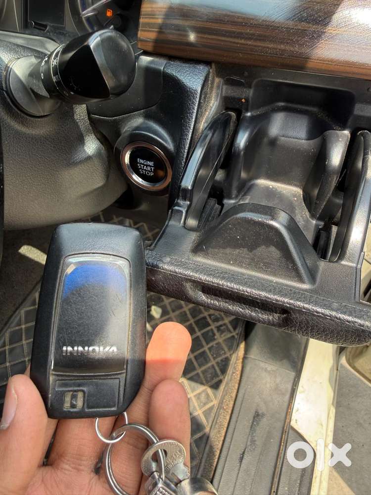 Toyota Innova Crysta 2.8 Z, 2016, Diesel
