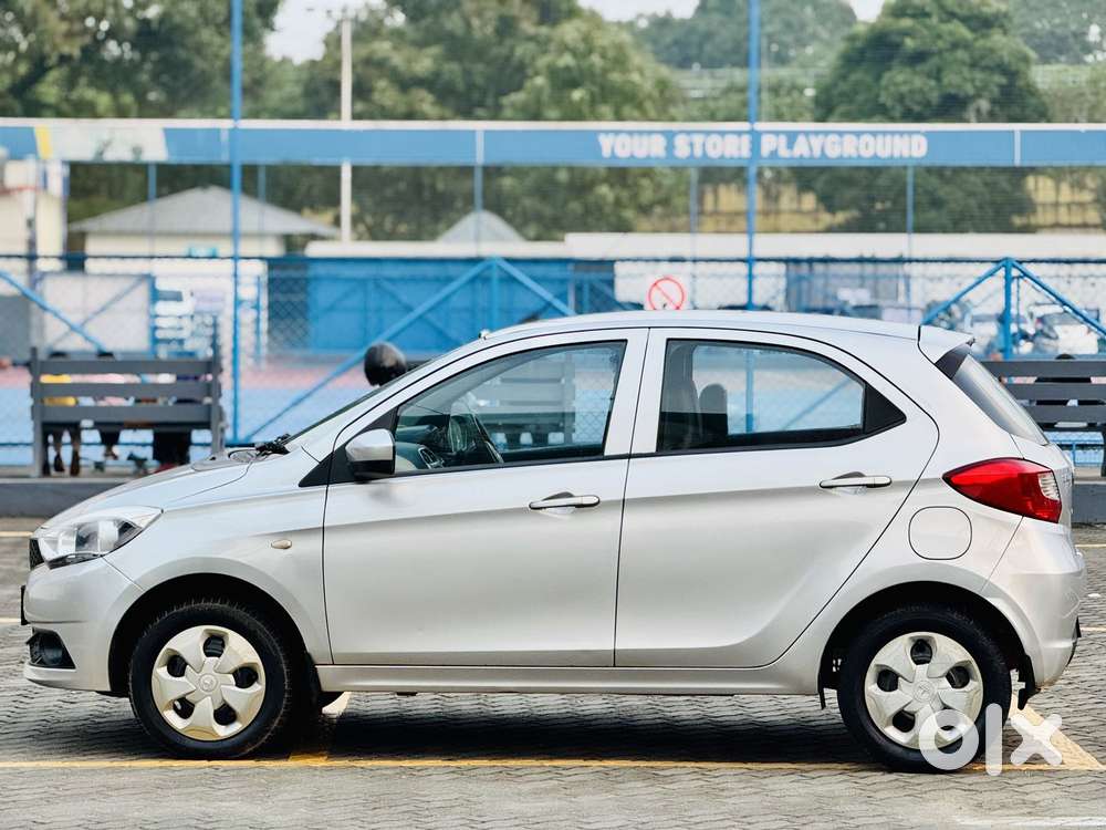 Tata Tiago 1.2 Revotron Xt (o), 2017, Petrol