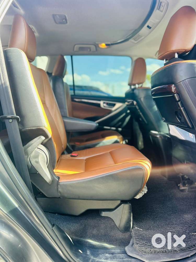 Toyota Innova Crysta 2.8 Z, 2016, Diesel