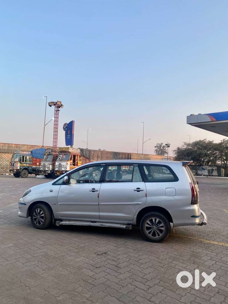 Toyota Innova Diesel 2010 Car