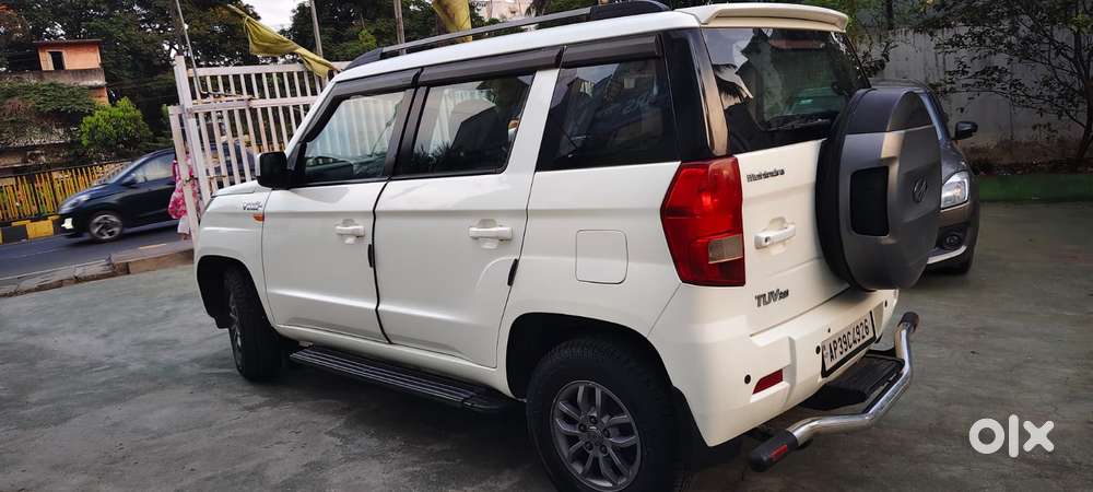 Mahindra Tuv 300 T10 Opt, 2018, Diesel