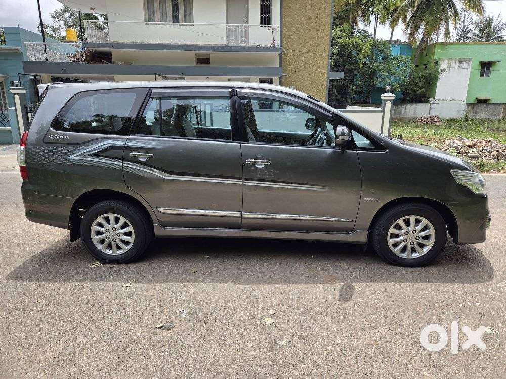 Toyota Innova 2.5 Z Diesel 7 Seater, 2014, Diesel