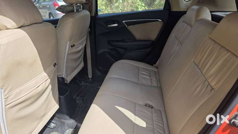 Honda Jazz V Automatic, 2015, Petrol