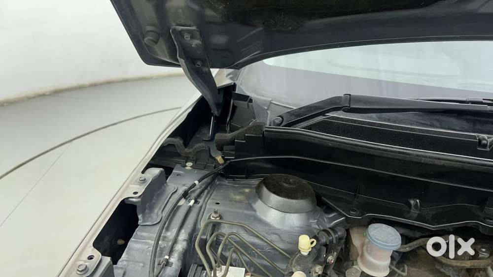 Maruti Suzuki Brezza 1.5 Zxi At Smart Hybrid Dual Tone, 2022, Petrol