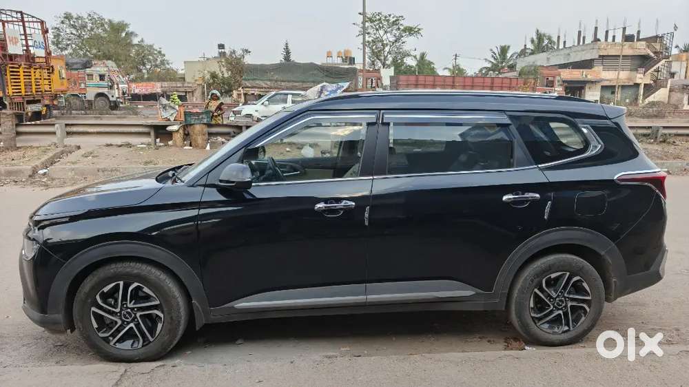 Kia Carens 2023 Diesel Well Maintained (urgent Sale)