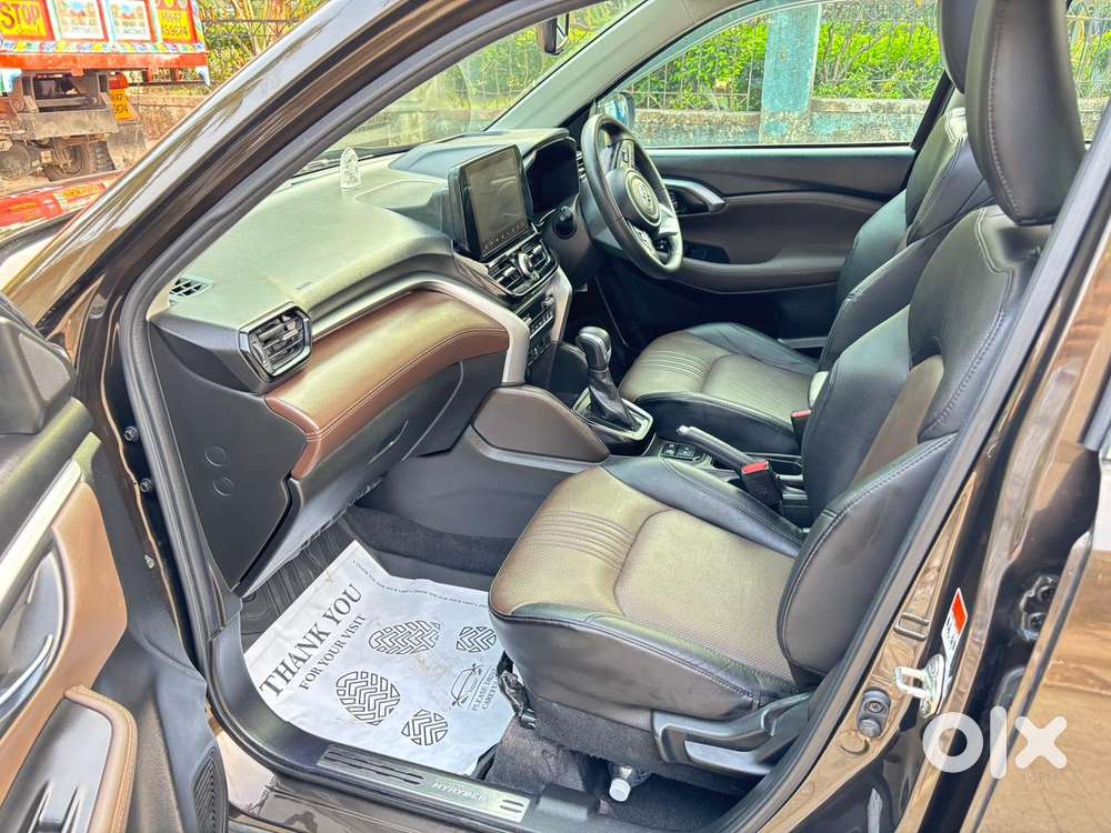 Toyota Urban Cruiser Hyryder 1.5 V Hybrid, 2023, Cng & Hybrids