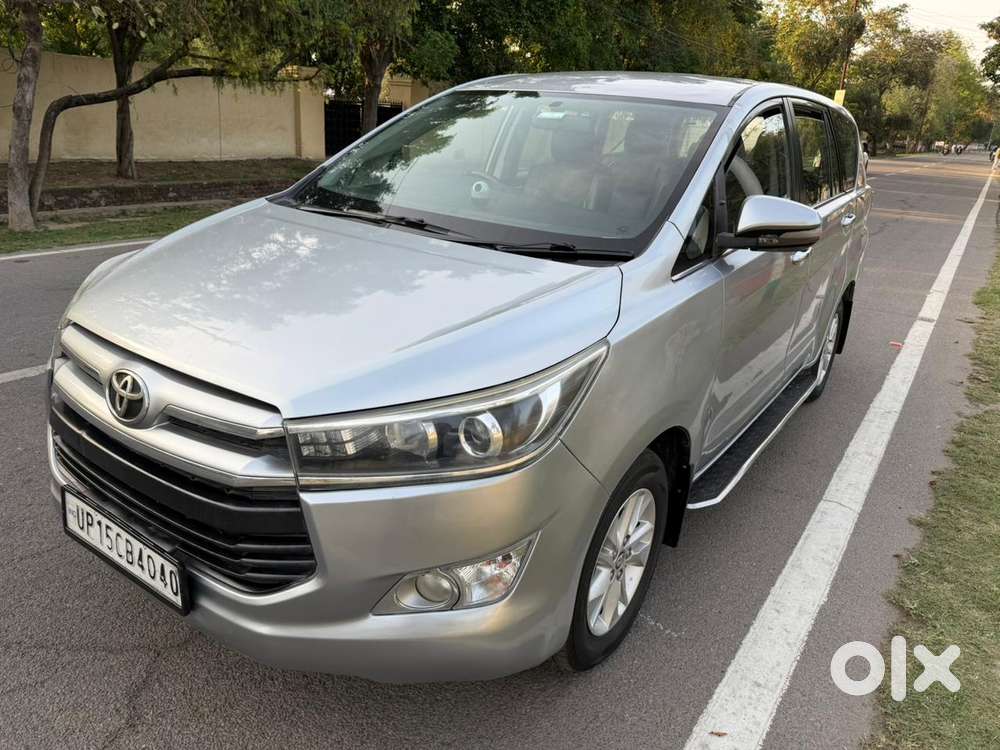 Toyota Innova Crysta 2.4 V 8 Str, 2016, Diesel