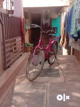 Ladies Cycle Bicycles for sale in India Second Hand Cycles in