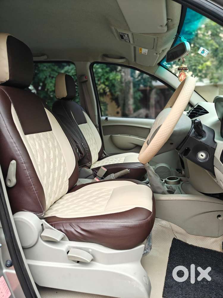 Mahindra Quanto C8, 2014, Diesel