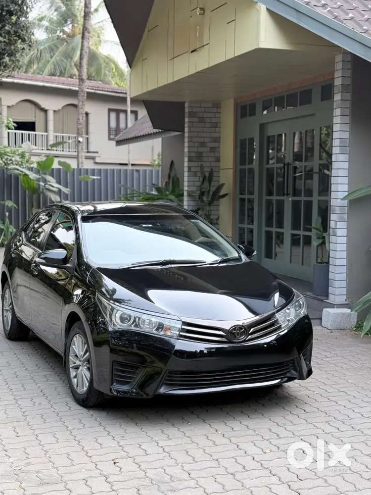 Toyota Corolla Altis 2015