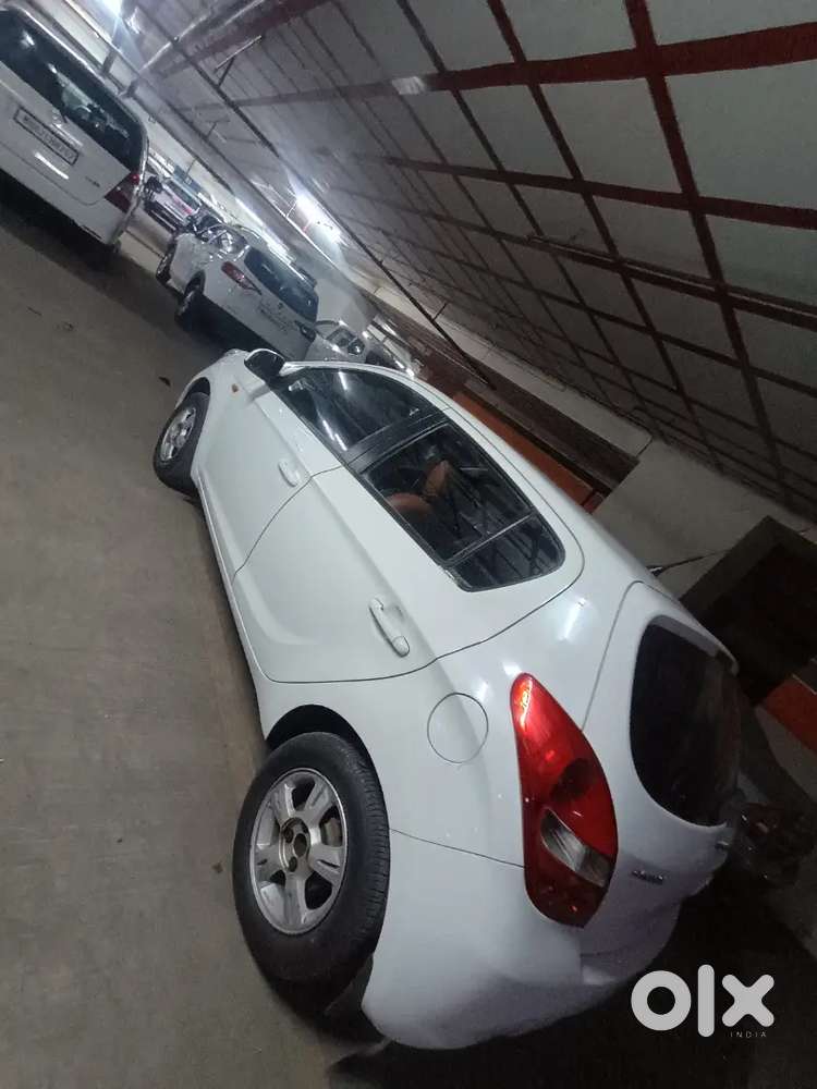 Hyundai I20 2010 Petrol Well Maintained