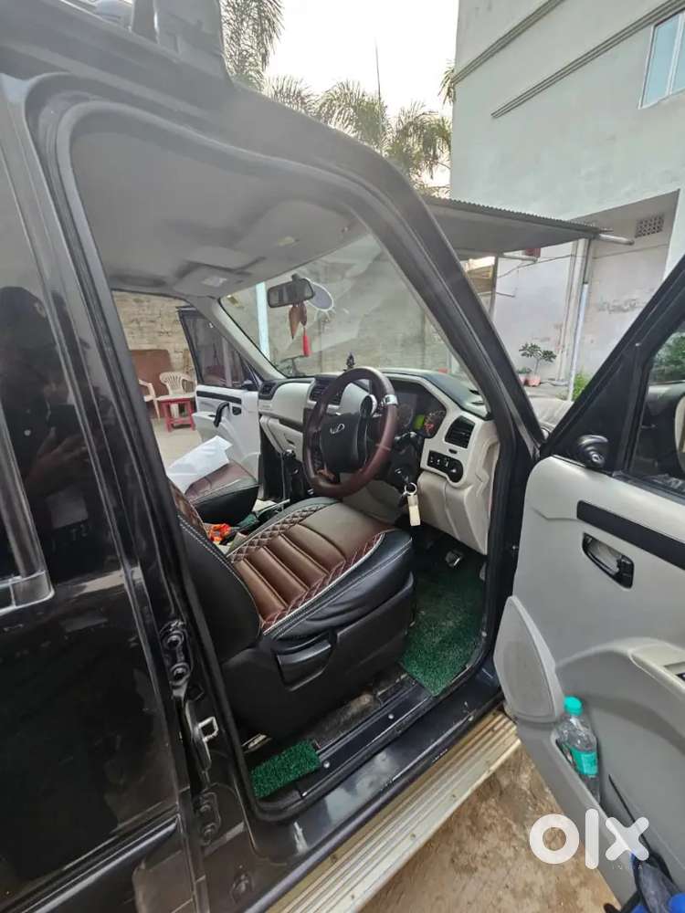 Mahindra Scorpio 2020 Diesel Manual