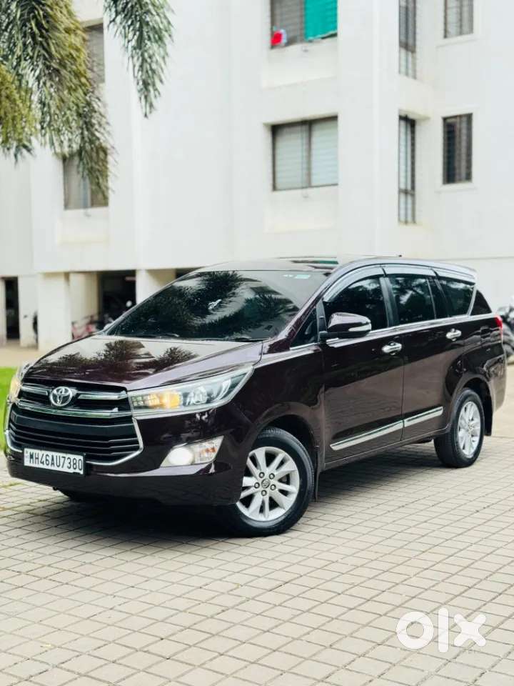 Toyota Innova Crysta 2.4 V 7 Str, 2016, Diesel