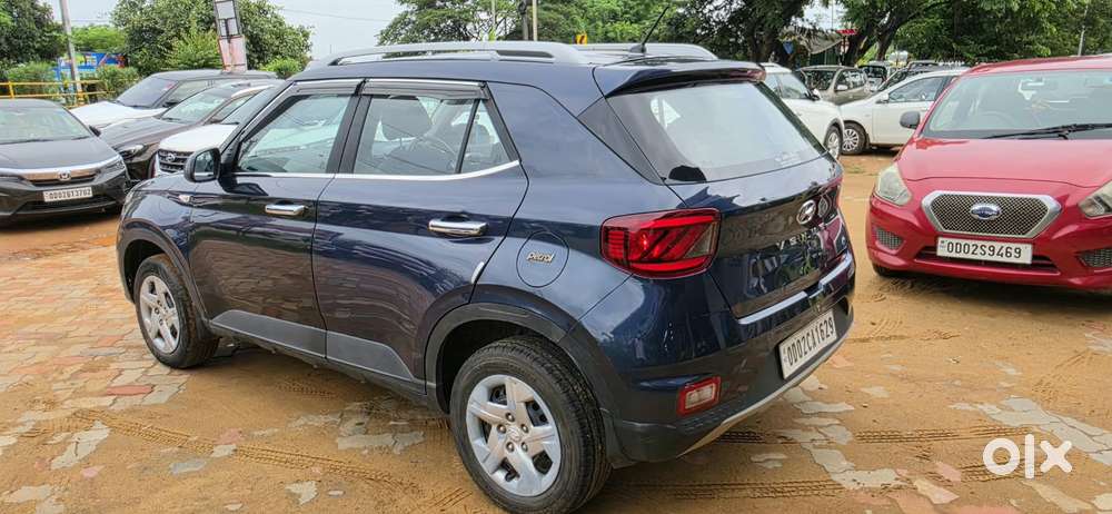 Hyundai Venue Sx Dual Tone, 2022, Petrol