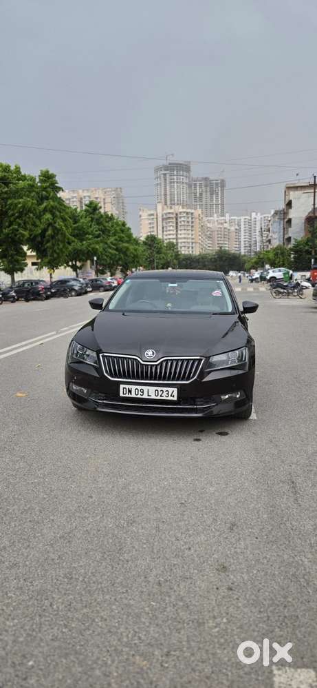 Skoda Superb Lk 1.8 Tsi At, 2016, Petrol