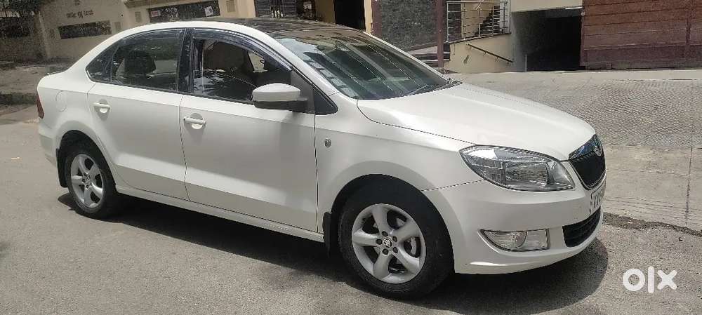 Skoda Rapid Elegance 2012 Diesel Car