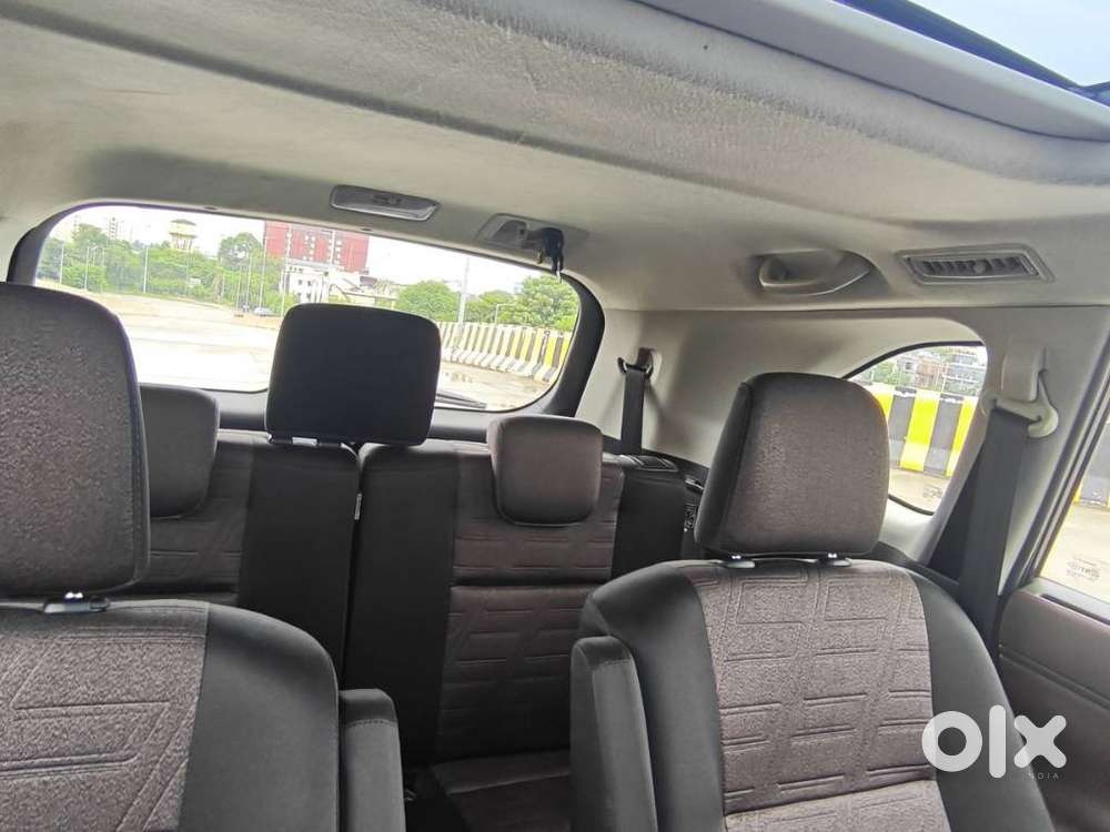 Toyota Innova Hycross 2.0 Vx Hybrid 7 Str, 2025, Cng & Hybrids