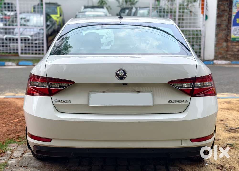 Skoda Superb Style 1.8, 2018, Petrol