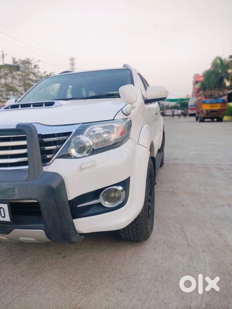Toyota Fortuner 3.0 4x4 Manual, 2015, Diesel