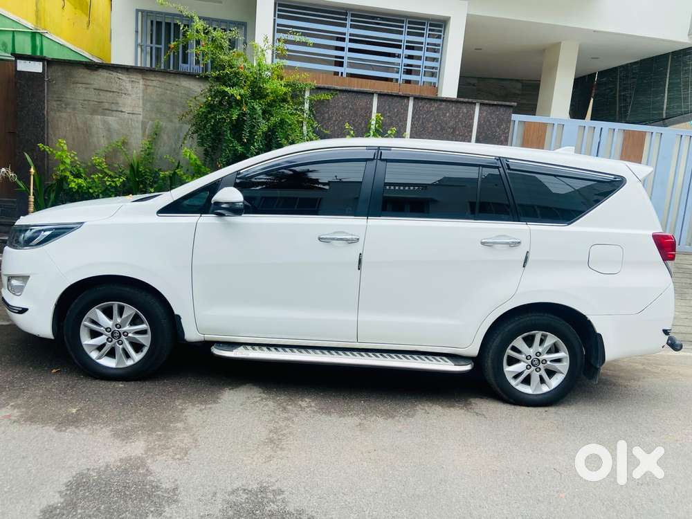 Toyota Innova Crysta 2.4 V 8 Str, 2018, Diesel