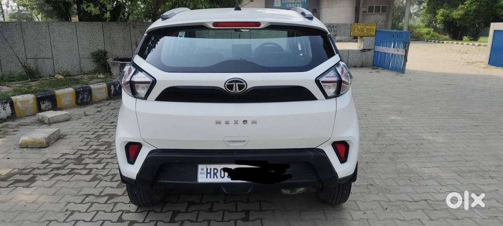 Tata Nexon 1.2 Revotron Xm (s), 2023, Petrol