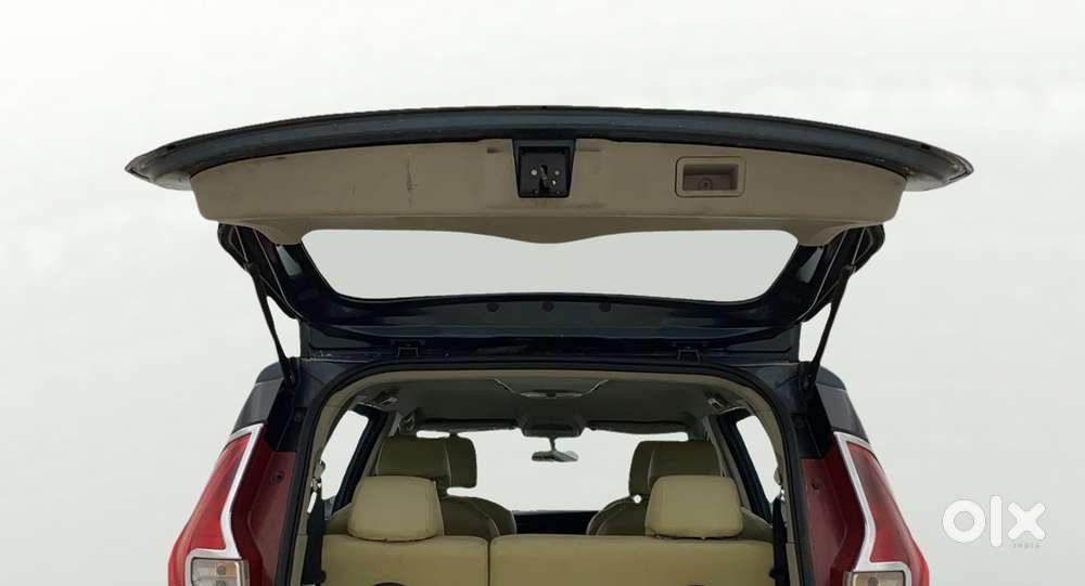 Mahindra Marazzo M2, 2018, Diesel