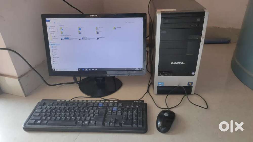 HCL Desktop with Monitor keyboard and mouse