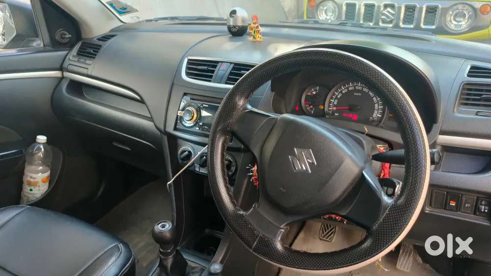 Maruti Suzuki Swift 2017 Petrol 62500 Km Driven