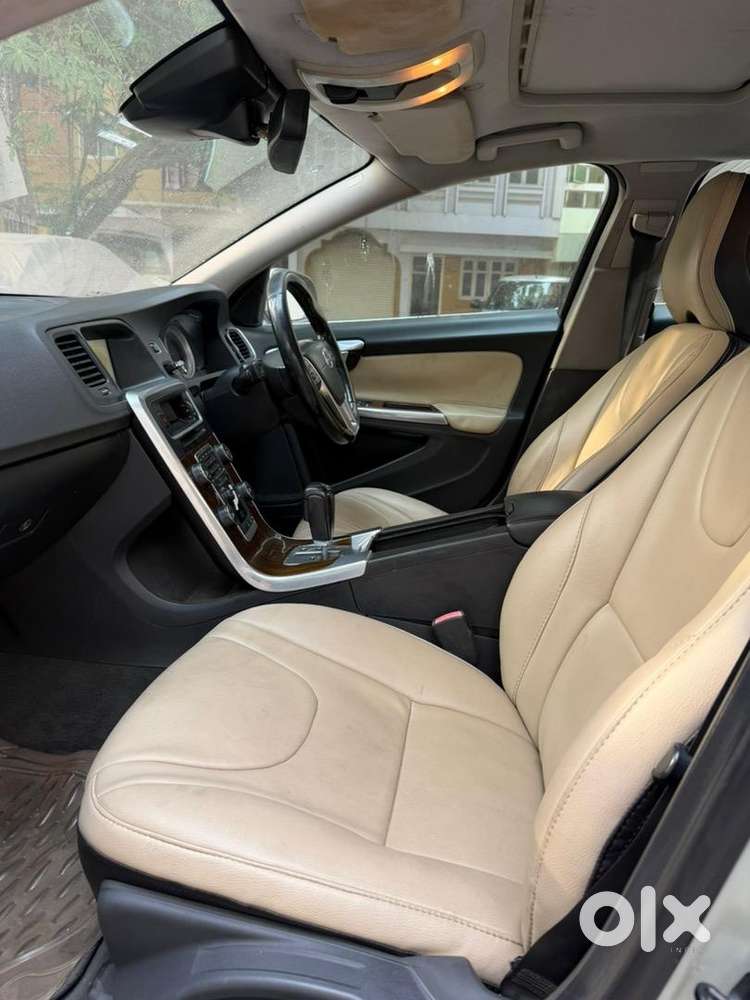 Volvo Diesel Car 2011 S60 D5