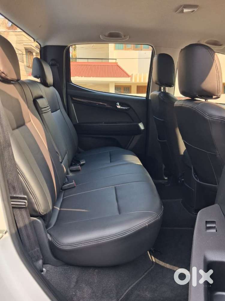 Isuzu D-max V-cross Z 4x4 Mt, 2024, Diesel