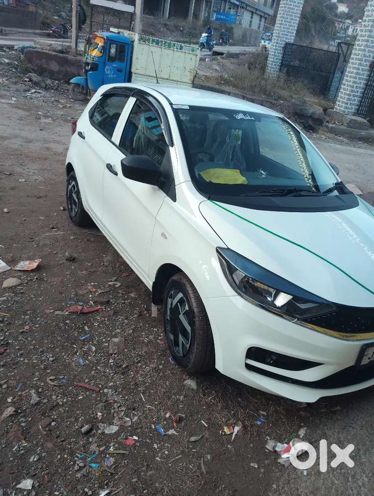 Tata Tiago 2025 Petrol 3800 Km Driven
