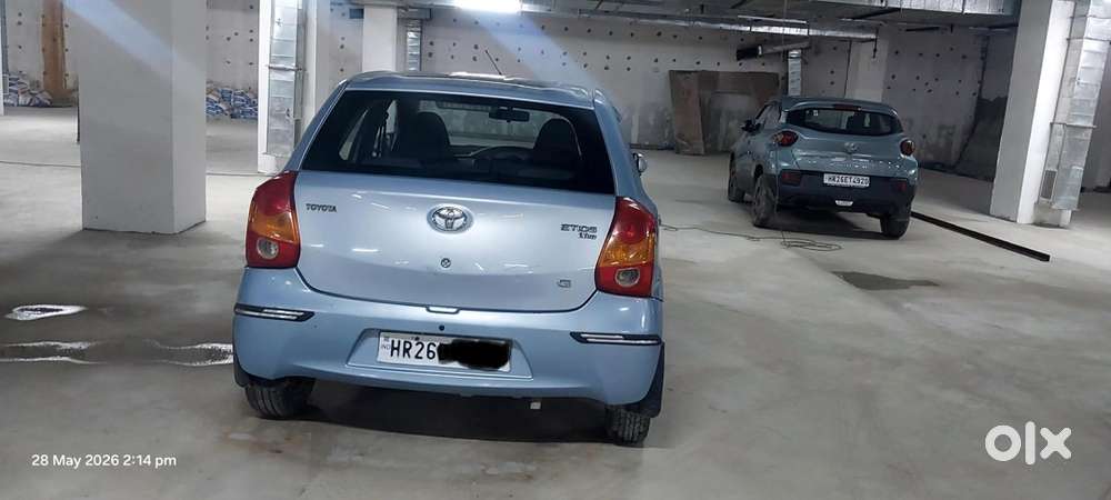 Toyota Etios Liva 2012 Petrol Well Maintained