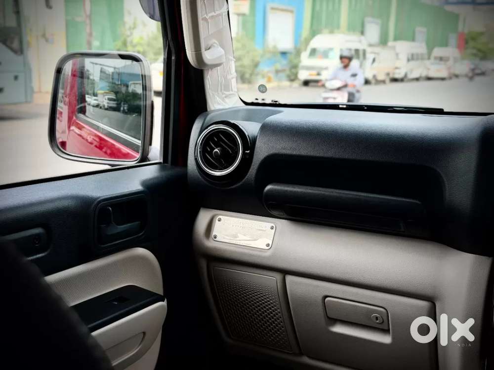 Mahindra Thar Roxx, 2025, Petrol