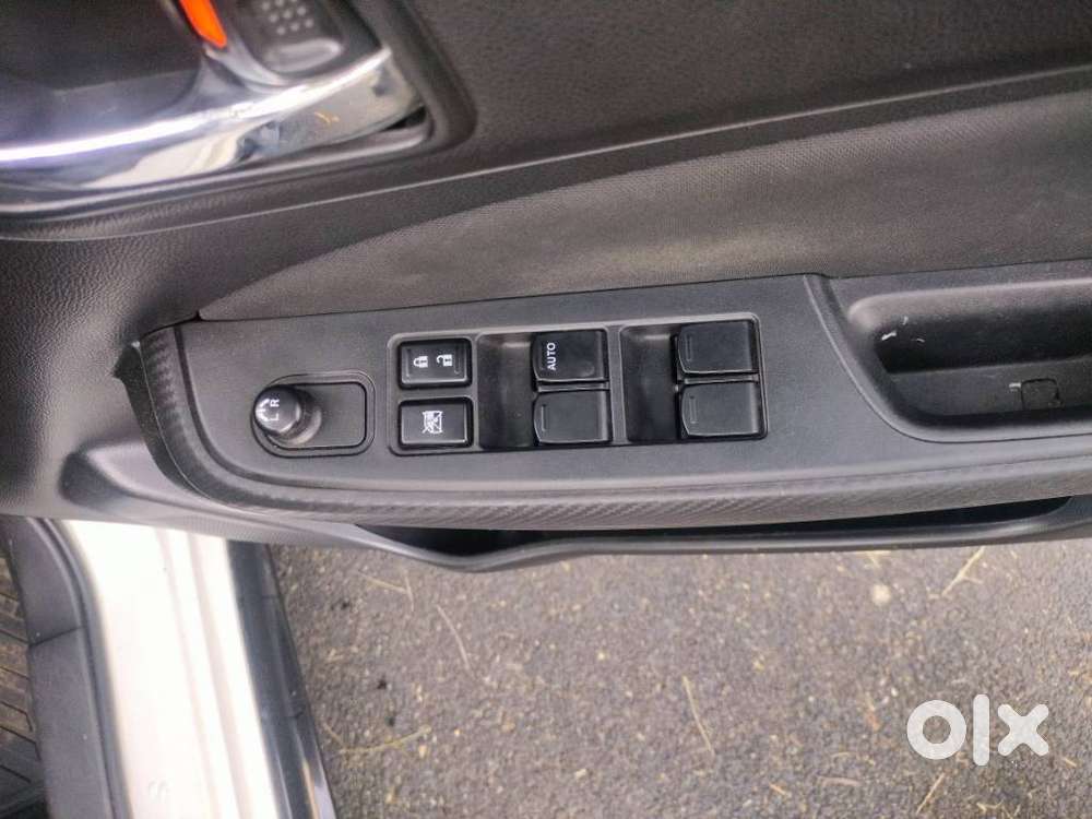 Maruti Suzuki Swift 2018 Amt Vxi, 2020, Petrol