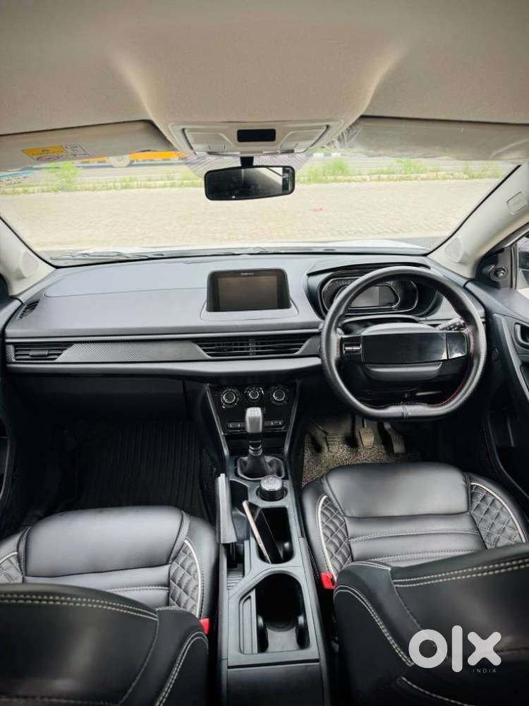 Tata Nexon Smart 1.2 Revotron Petrol 5 Mt, 2024, Petrol