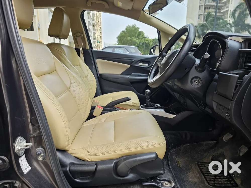 Honda Jazz 1.2 I-vtec Petrol Manual  2016  Single Owner  Black