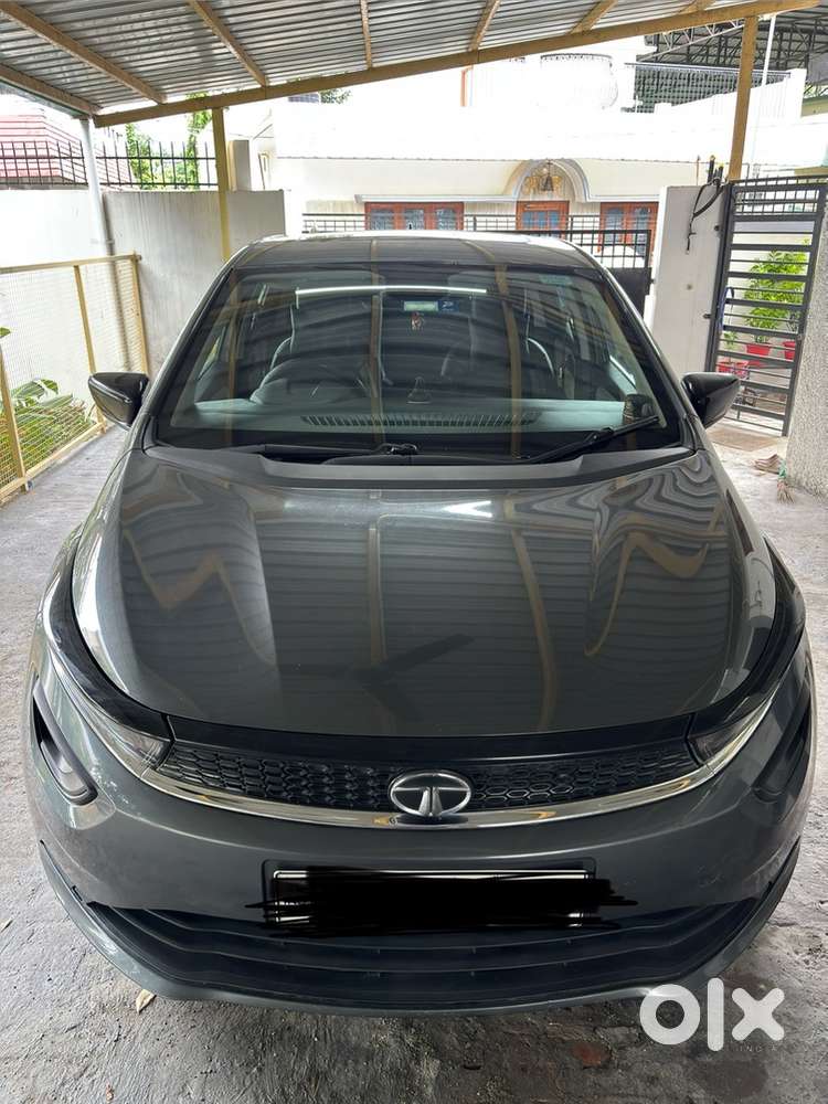 Tata Altoz Diesel Manual 2024 Well Maintained Car With Sunroof