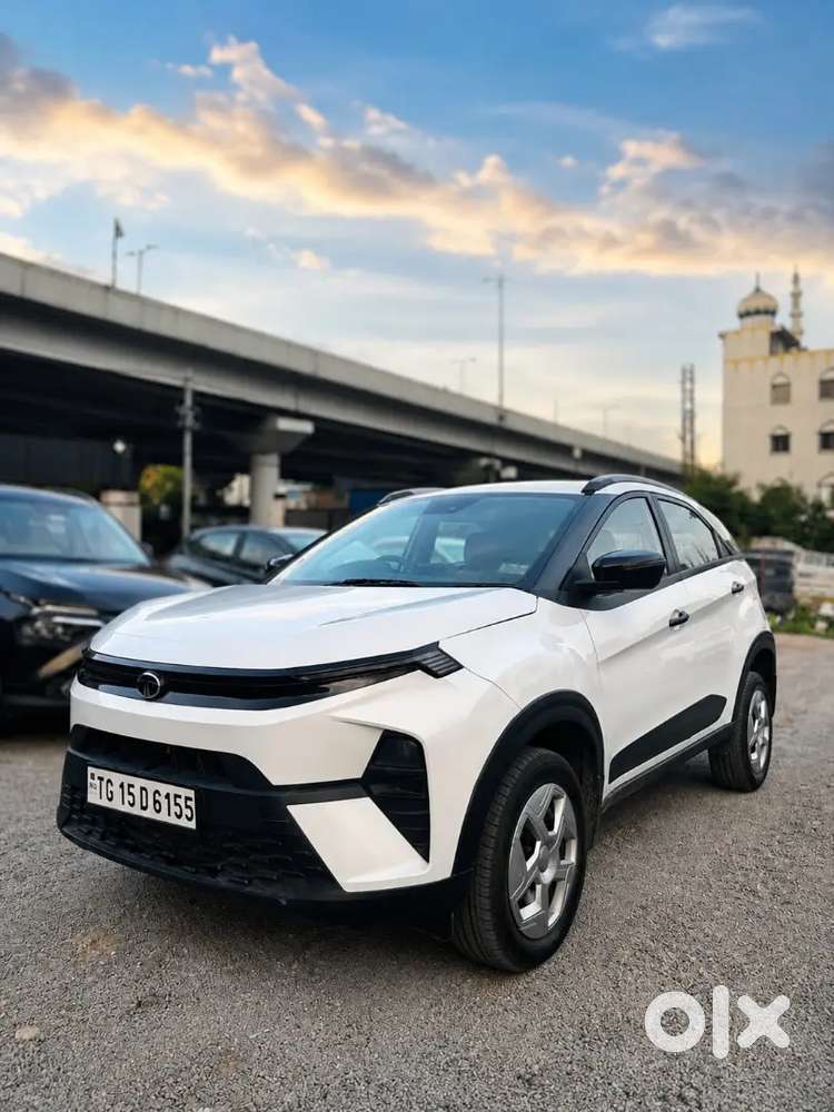 Tata Nexon Pure S Diesel Amt 2024  4,600 Km  Negotiable