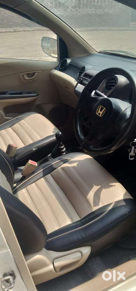 Honda Brio Vx Petrol 1200