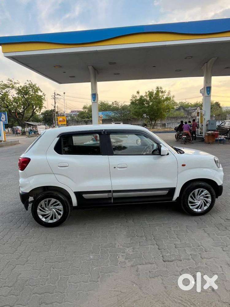 Maruti Suzuki S-presso Vxi Plus, 2022, Petrol