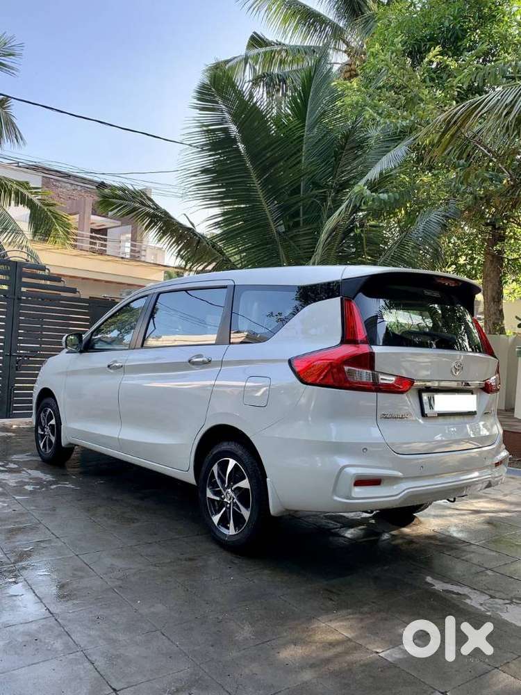 Toyota Rumion V Mt, 2025, Petrol