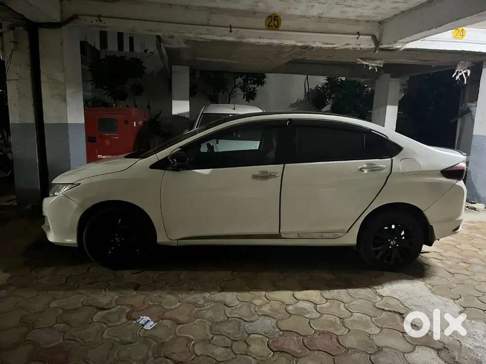 Honda City Vx Automatic Petrol/cng 2017