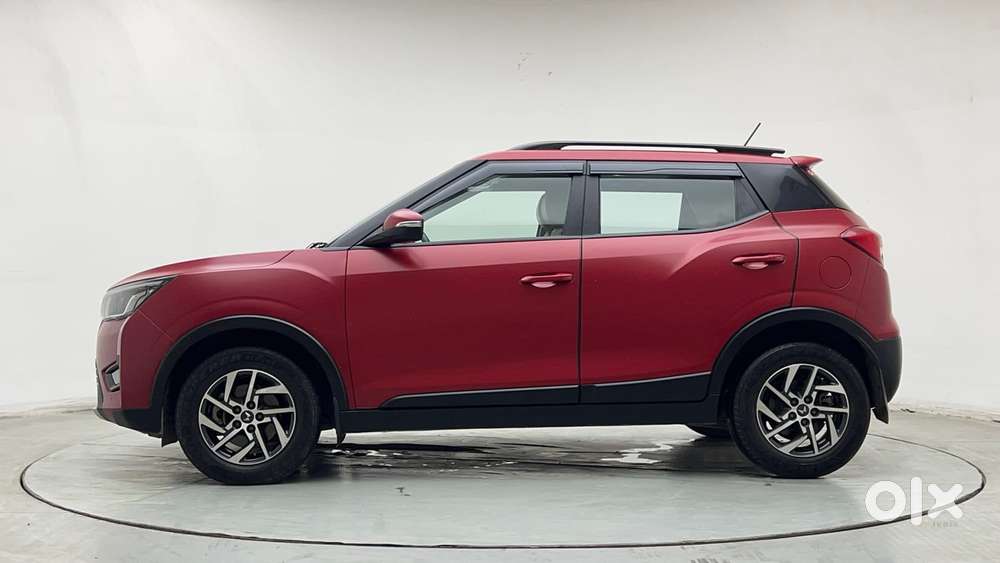 Mahindra XUV300 W8 (O) 1.5 Diesel AMT, 2023, Diesel