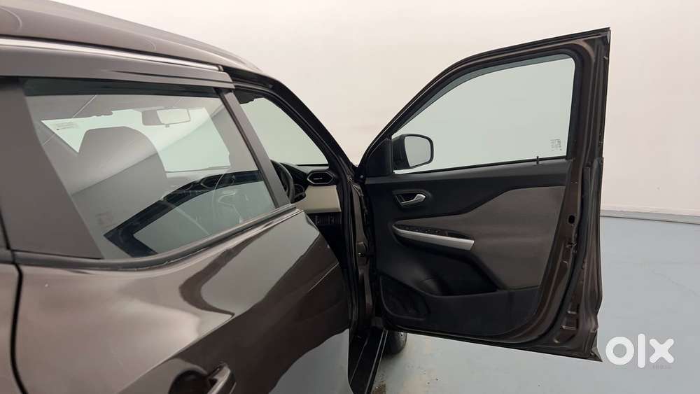 Nissan Magnite 1.0 Xl, 2023, Petrol