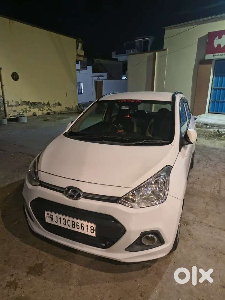 Grand I10 Sportz 2016