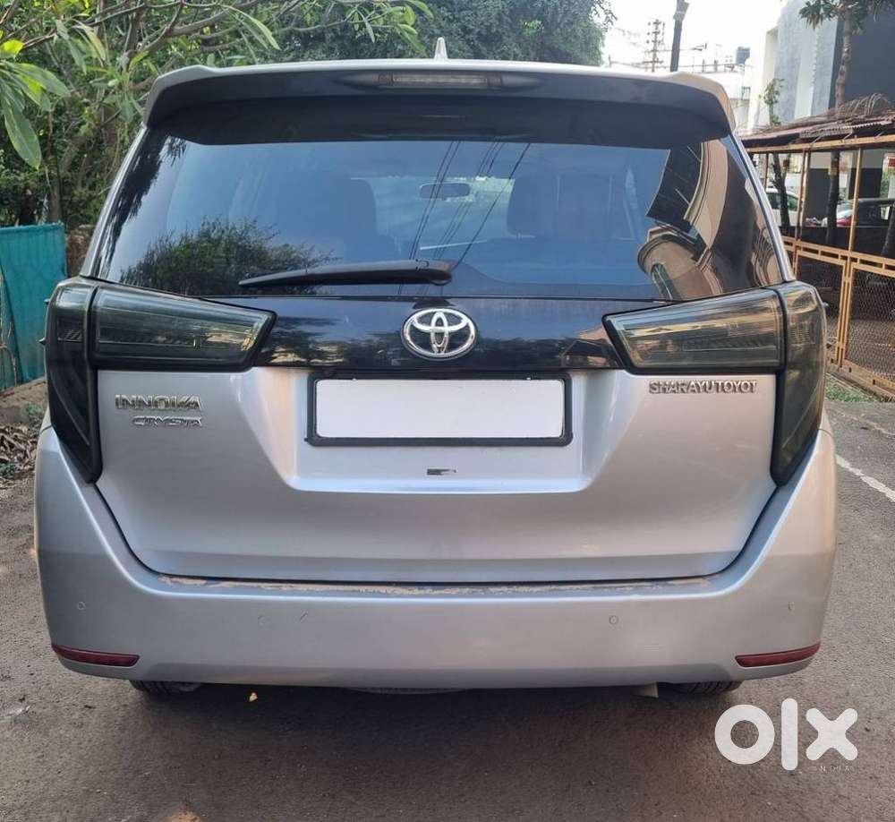 Toyota Innova Crysta 2.4 G Mt 7 Str, 2023, Diesel