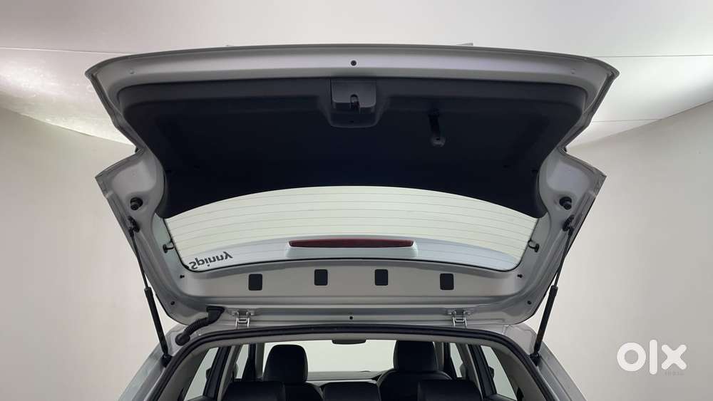 Volkswagen Taigun Topline 1.0 Tsi At (electric Seats), 2023, Petrol