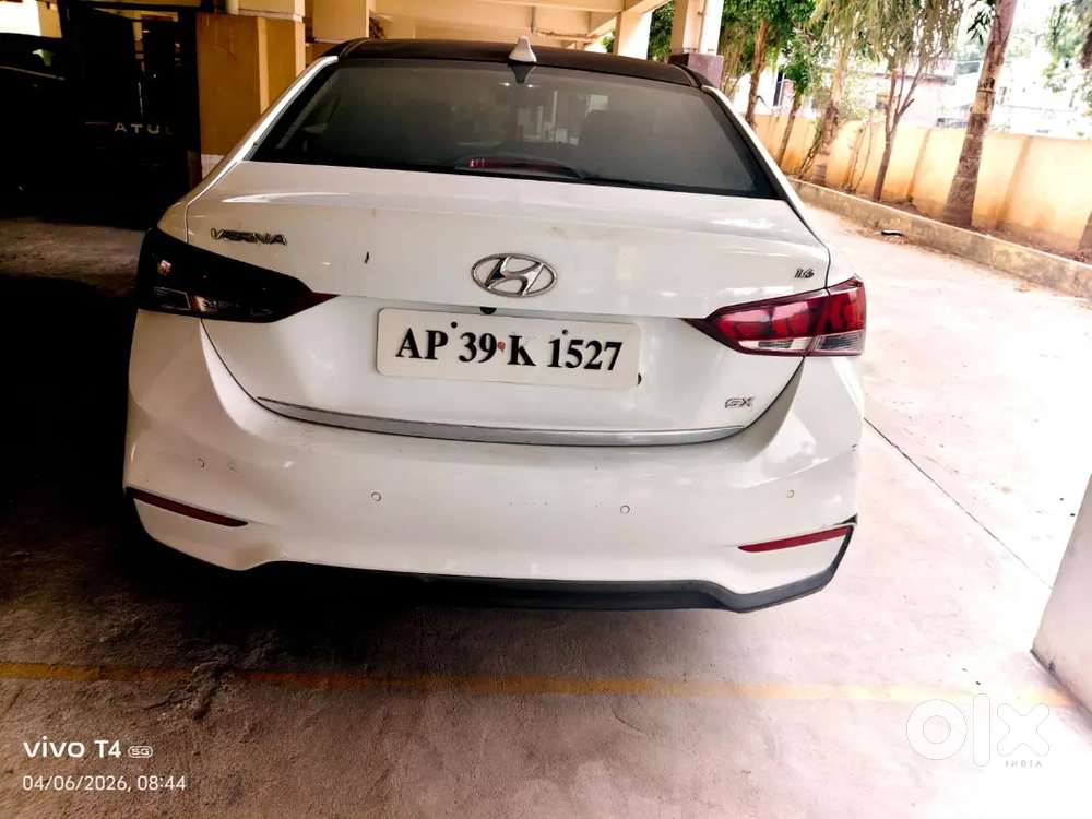 Hyundai Verna 2019 Petrol 85500 Km Driven